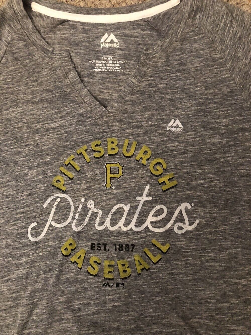 Majestic Pittsburgh Pirates MLB Women's Size Small T Shirt Gray NWT Short Sleeve